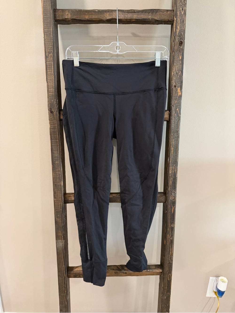 Lululemon Mesh Accent High Rise Leggings